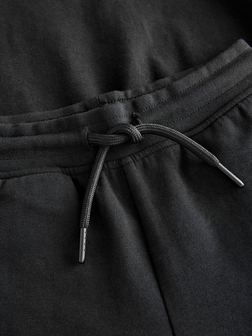 Толстовка с капюшоном и джоггеры в комплекте для мальчика Next E43-667, Черный