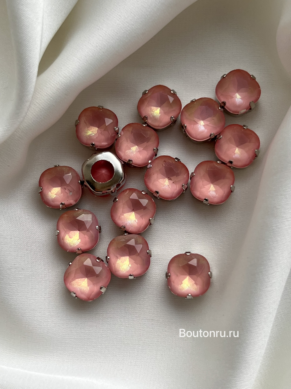 Стразы пришивные мягкий квадрат розовые (пыльная роза) перламутр