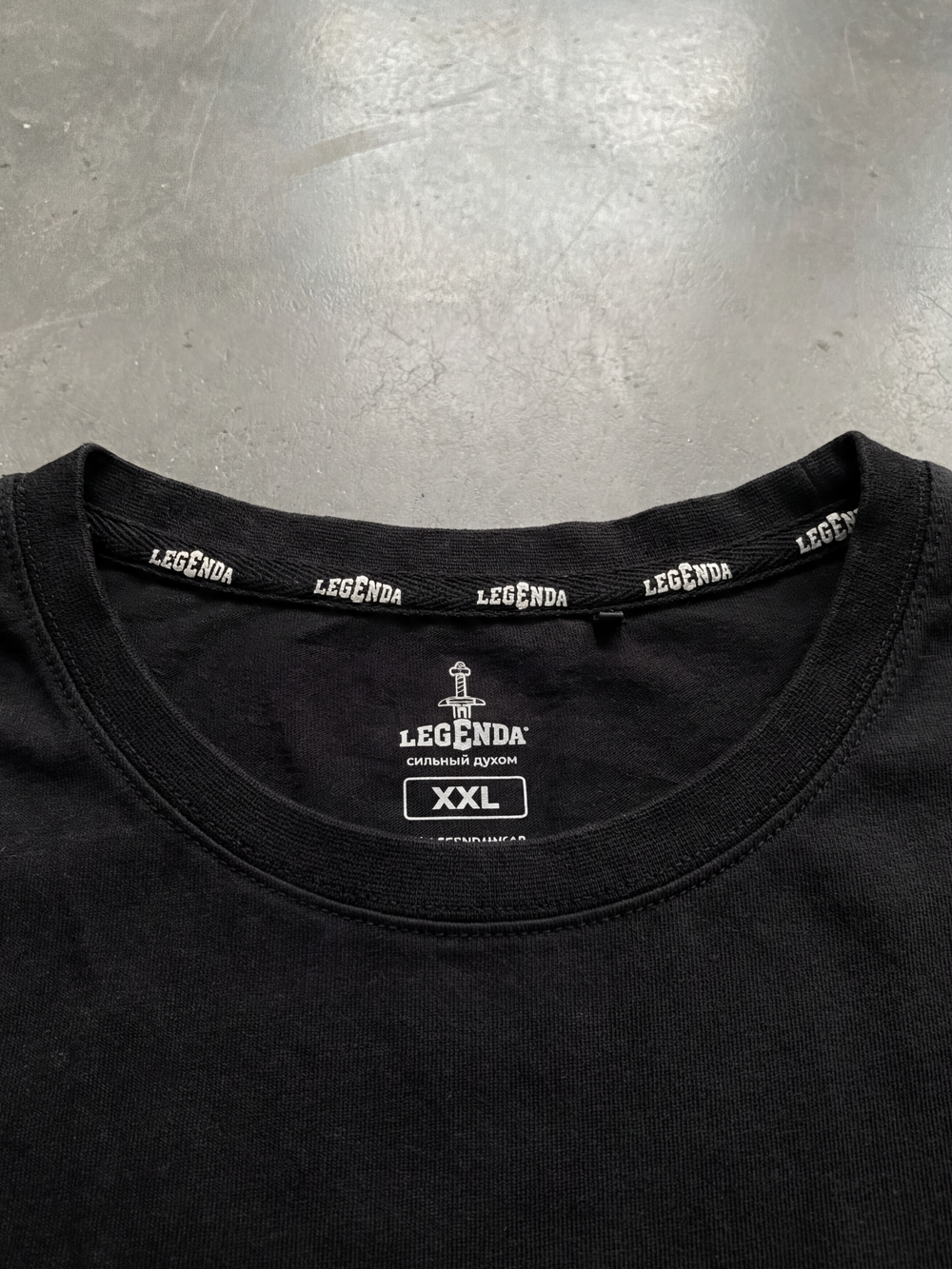 Футболка оверсайз хлопковая черная LEGENDA Русич красный