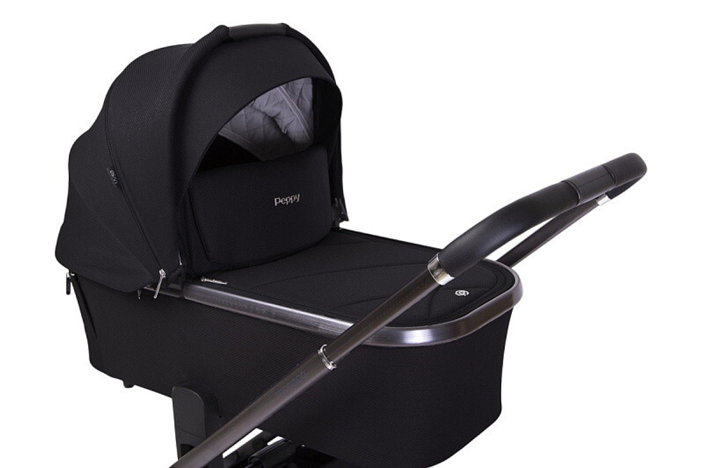 Детская коляска Peppy Monaco GP 3 в 1 с автокреслом Verona Black черный, рама темно-серая