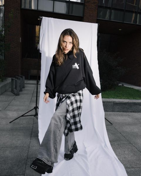 LMNT × M2M: LIVE MOMENT NOW TIME — печать, которая держит качество