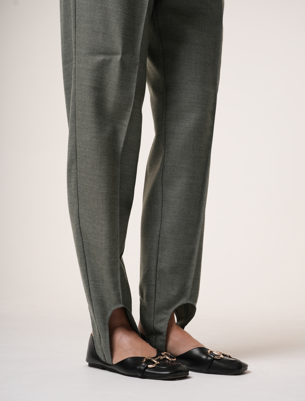 Брюки джогеры с манжетами