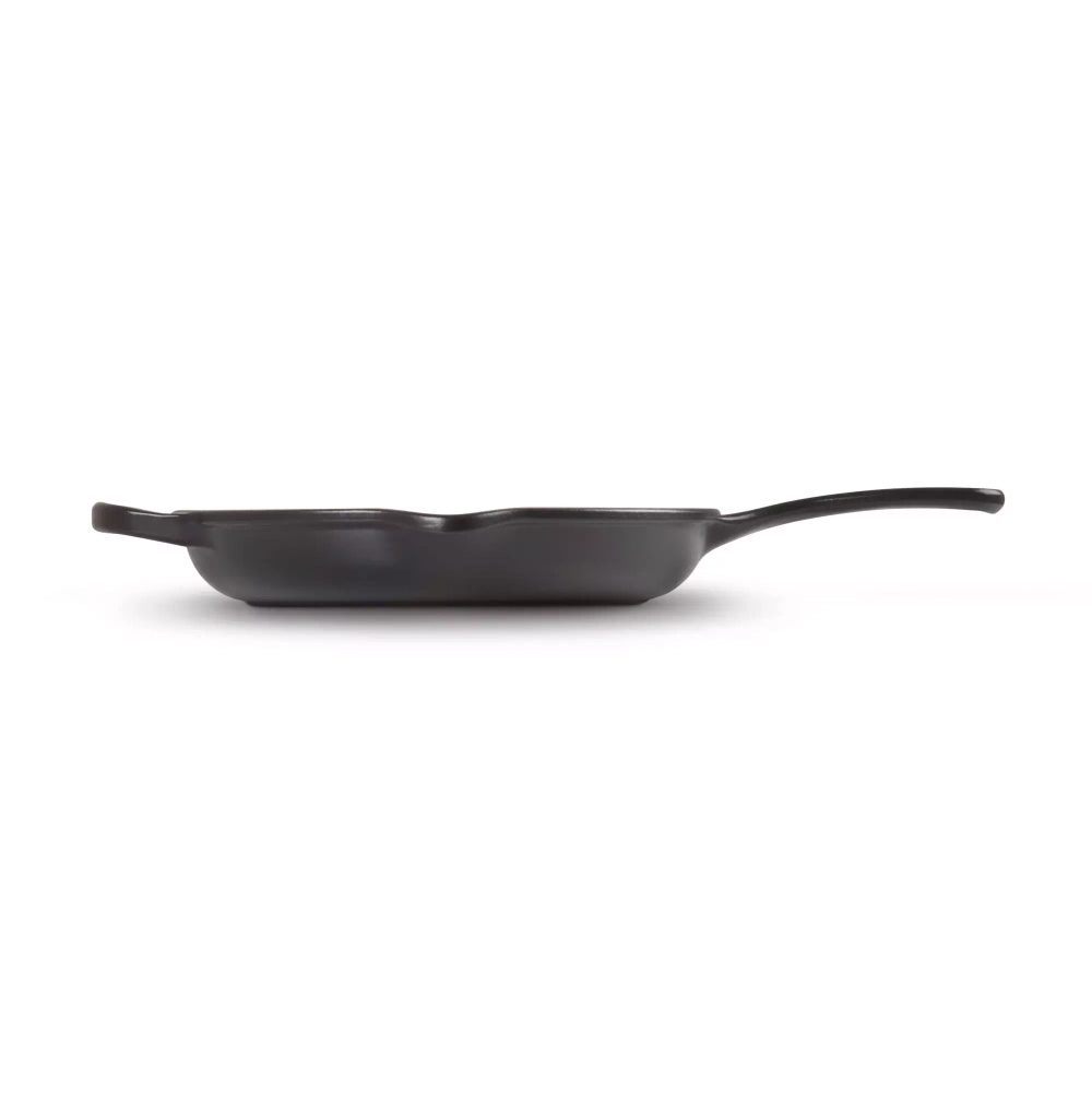 Le Creuset - Сковорода чугунная 23см черная. / артикул   20182230000422  / GTIN 024147252023
