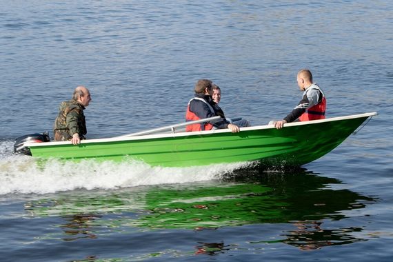 Лодка пластиковая Легант-425