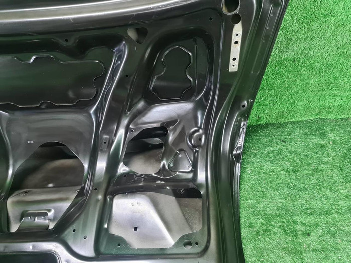 Крышка багажника Lada Granta (2018-н.в.) седан
