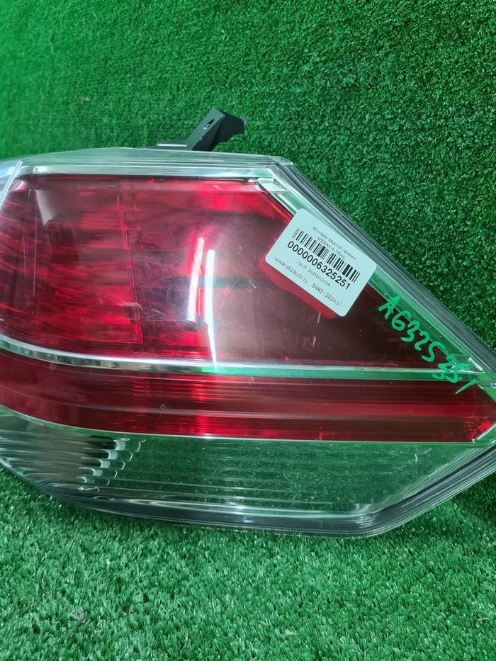 Фонарь правый внешний Nissan X-Trail T32 (2013-2019)