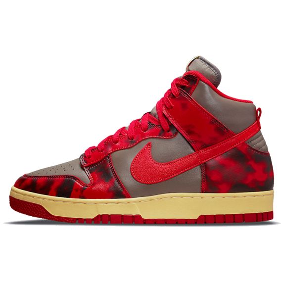 Nike Dunk High SP &quot;Red Camo Acid Wash&quot;