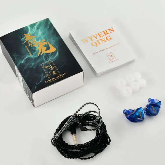Celest Wyvern Qing with Mic Blue