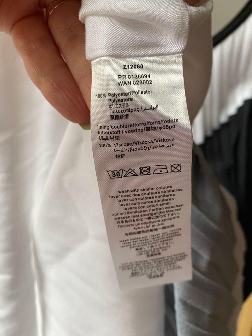 Платье Karl Lagerfeld, 128