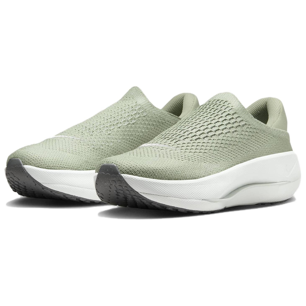 Nike Reina Easyon Jade