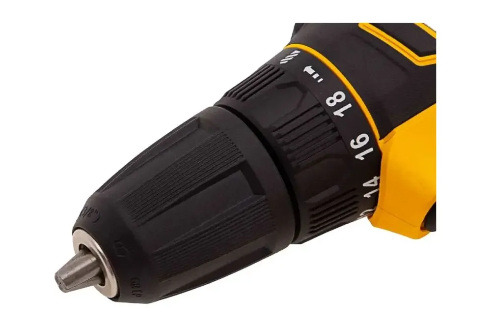 Дрель-шуруповерт аккумуляторная CDL-18-02BM, Li-Ion, 18 В, 2 аккумулятор Denzel, 26116