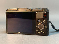 Nikon Coolpix S9700