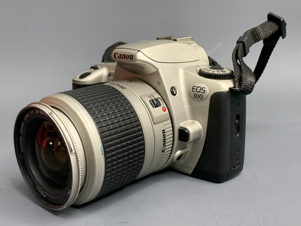 Canon EOS 300 kit EF 28-90mm 4-5.6