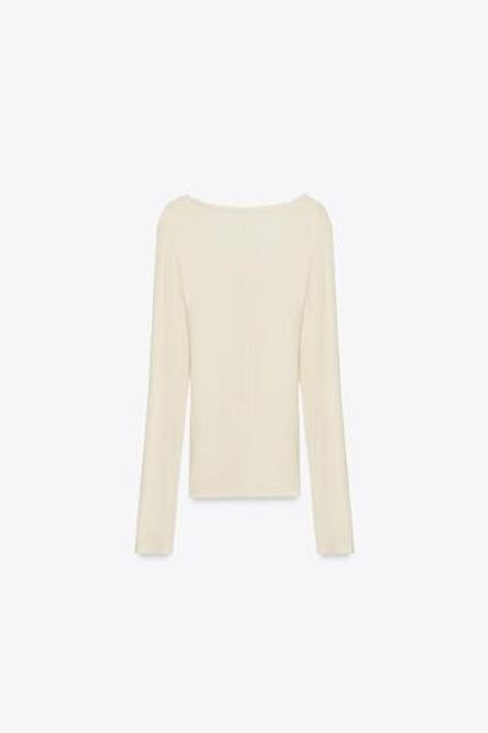 ZARA ФУТБОЛКА С V-ОБРАЗНЫМ ВЫРЕЗОМ, ВАНИЛЬНЫЙ