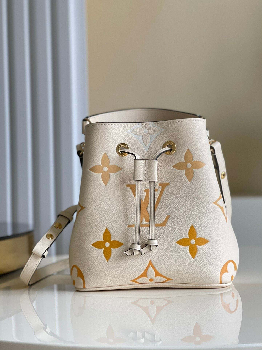 Louis Vuitton NeoNoe BB