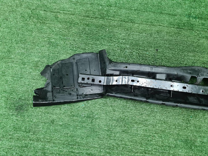 Воздуховод радиатора верхний BMW X3 G01 (17-21)