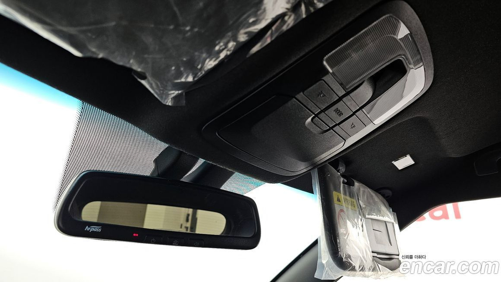 KG Mobility (Ssangyong) Very New Tivoli Бензин 1.5 2WD (11.2020)