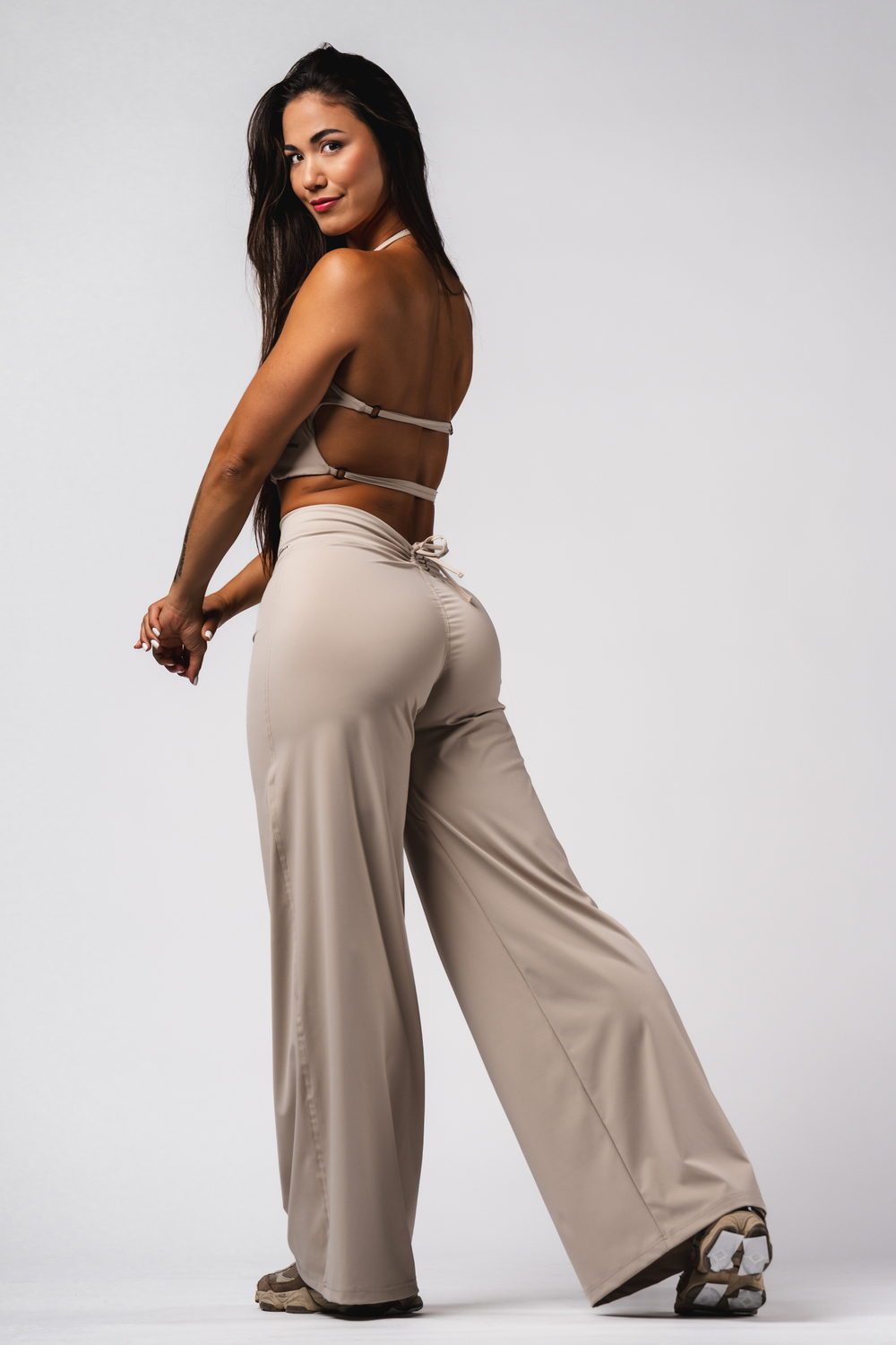 Топ Deni x NEBBIA Sports Crop Tank 309 Кремовый