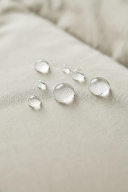 ZARA НЕЙЛОНОВАЯ КУРТКА ИЗ ПОЛАРФЛИСА, ЭКРЮ