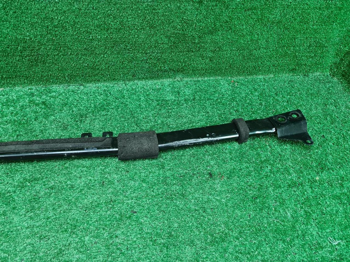 Кронштейн передний LR Discovery Sport (2019-н.в.)