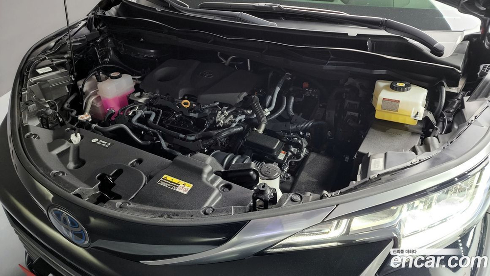 Toyota Sienna 4 Generation 2.5 Hybrid 2WD (02.2023)