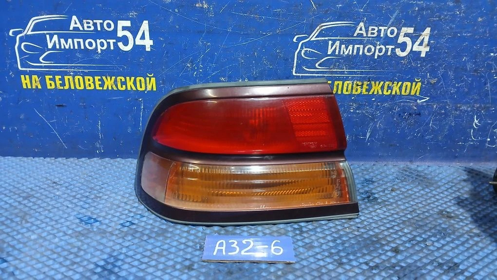Стоп левый NISSAN CEFIRO 1994