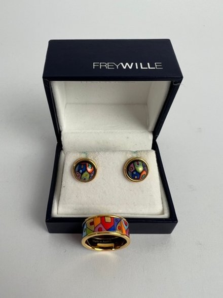 Комплект: серьги и кольцо Freywille
