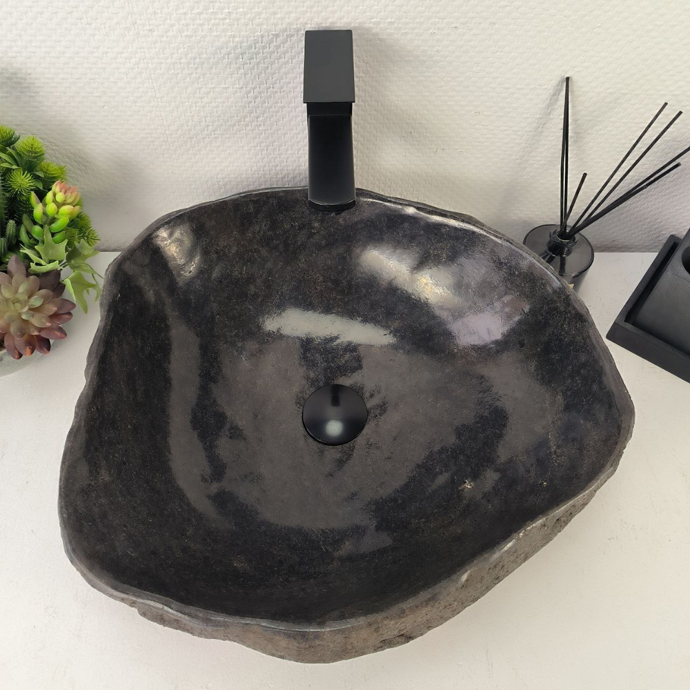 Раковина из речного камня RS-65012 46*44*15 0861