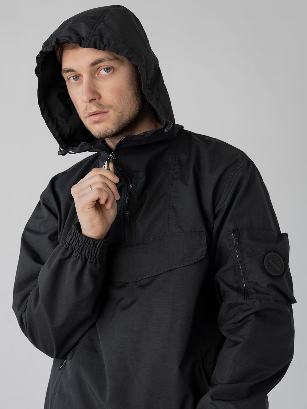 Анорак с боковым карманом Город Горький черный