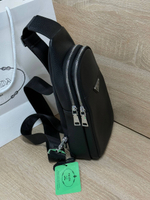 Сумка-слинг Prada