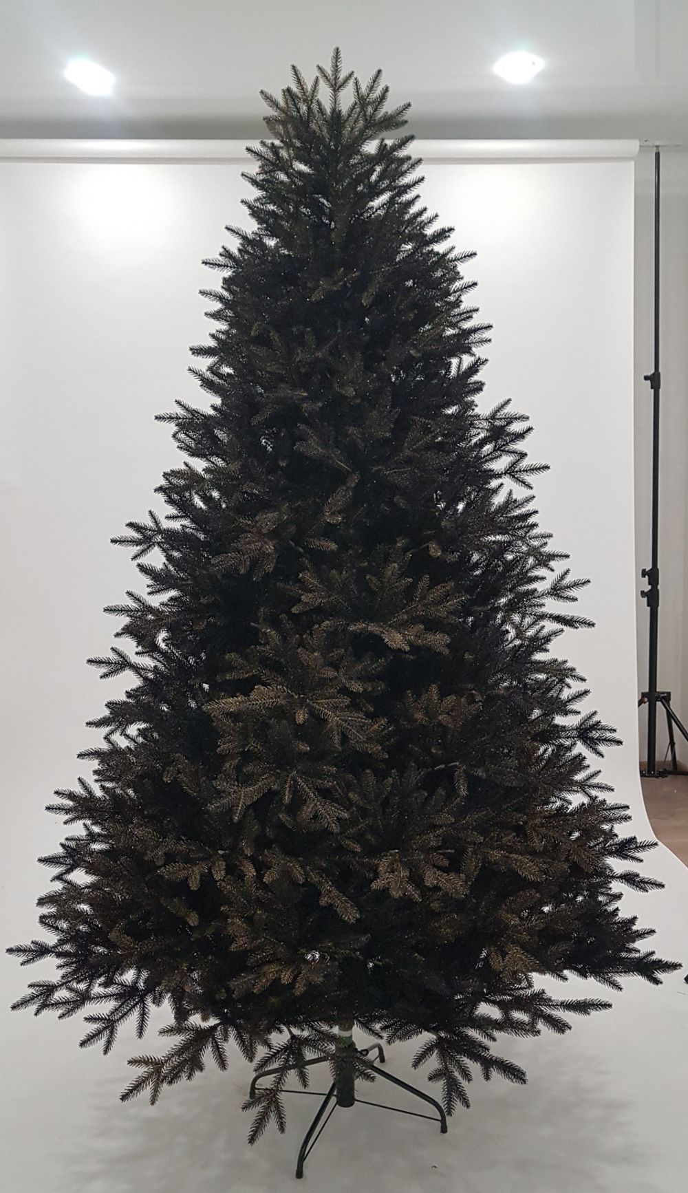 Искусственная черная елка «Фэнтези» (Литая хвоя с блестками) 185 см / 1,85 м