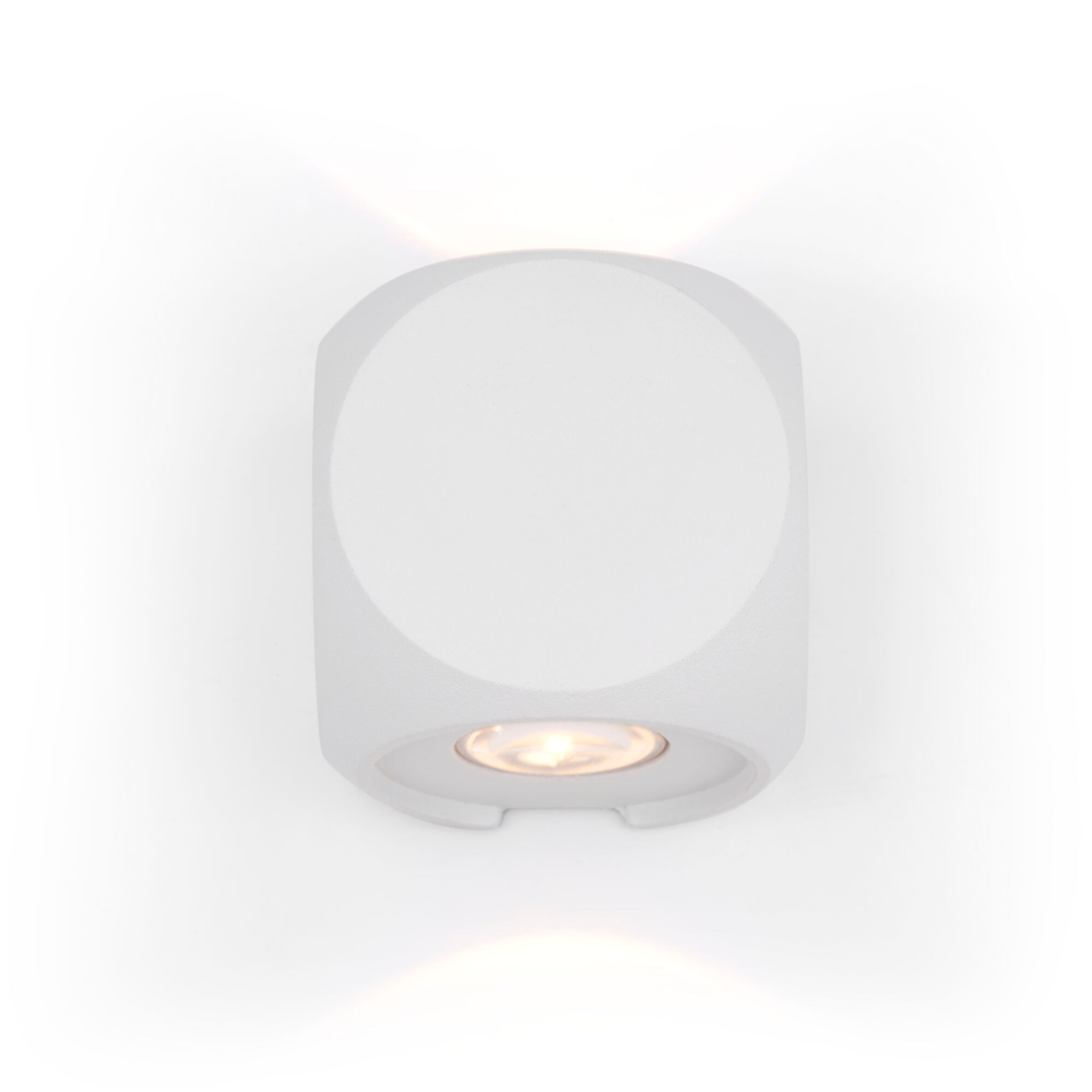 Уличный настенный светильник Outdoor O015WL-L4W