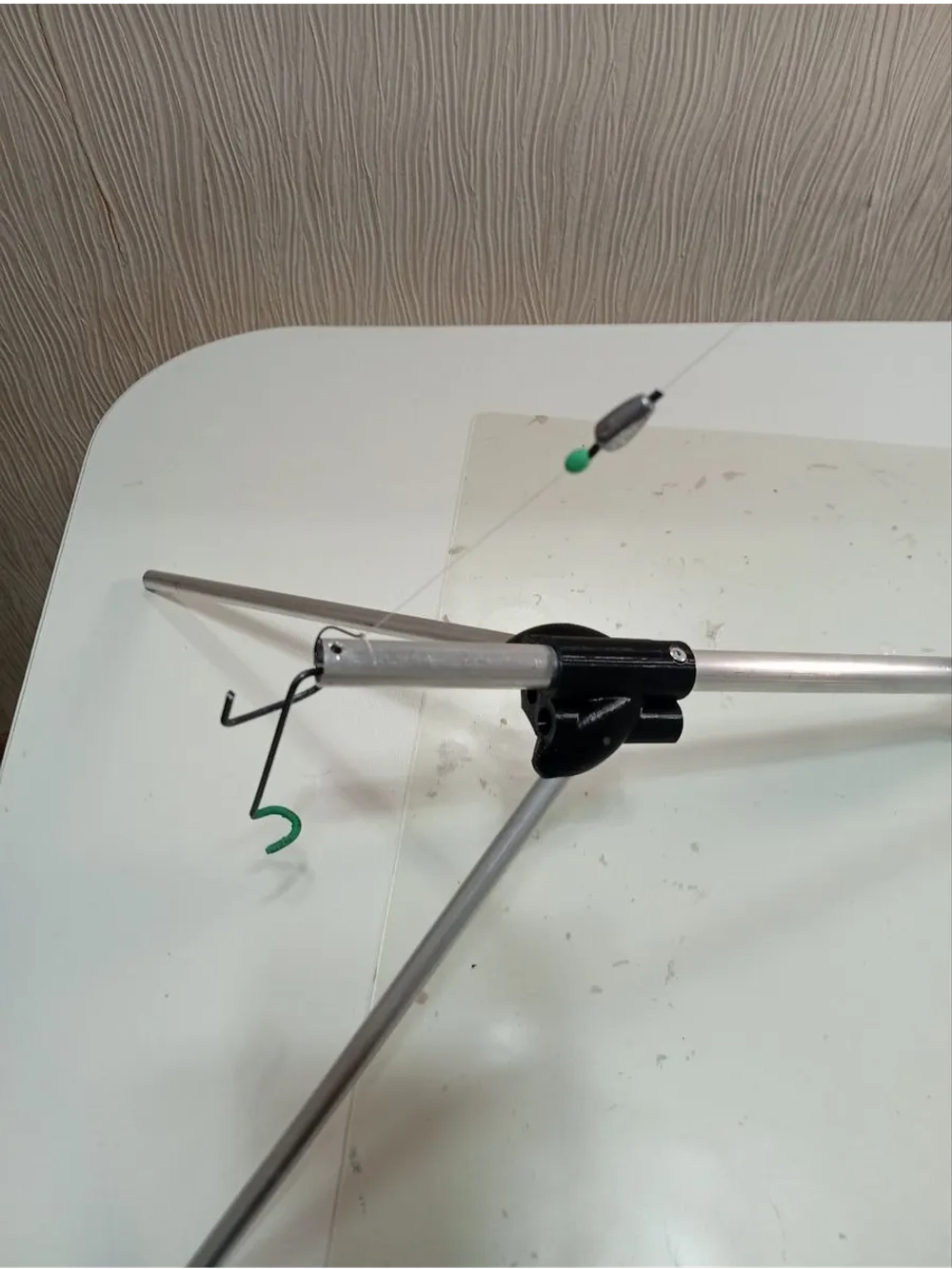 Самоподсекающая удочка "Поставушка Муха