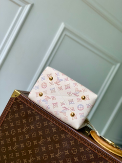 Louis Vuitton Bella