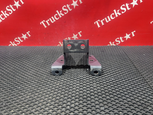 Кронштейн крыла заднего 2021г