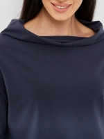 Лонгслив оверсайз с вырезом лодочка графит