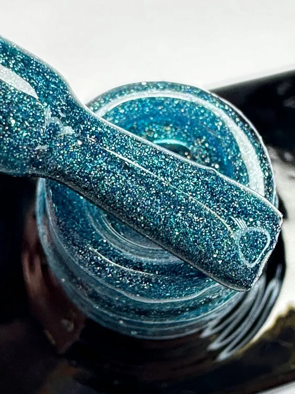 ElliS Disko 519 светоотражающий гель-лак,10мл