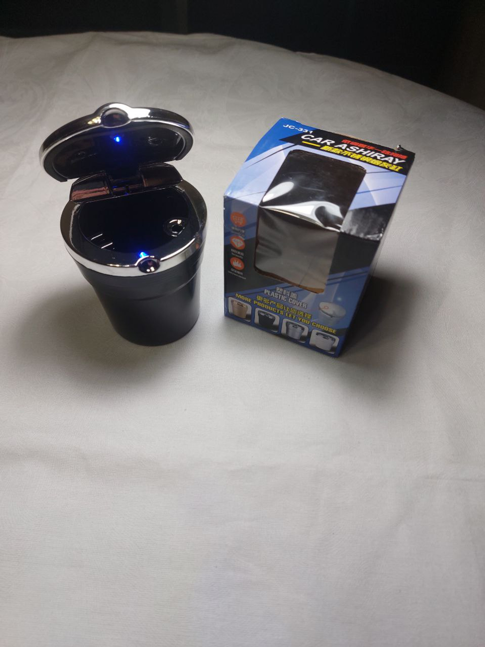 Пепельница автомобильная бездымная с подсветкой, подстаканник для автомобиля