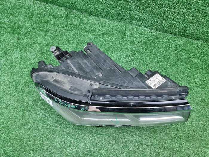 Фара правая VW Teramont (2021-н.в.) LED