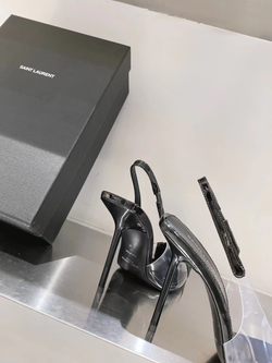 Туфли Yves Saint Laurent