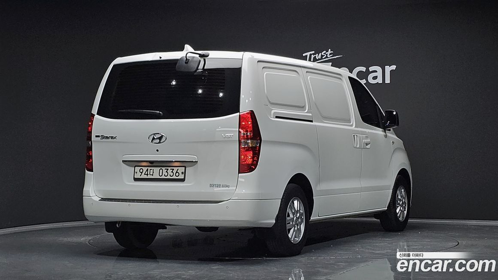 Hyundai The New Grand Starex Van 3-х местный (09.2020)