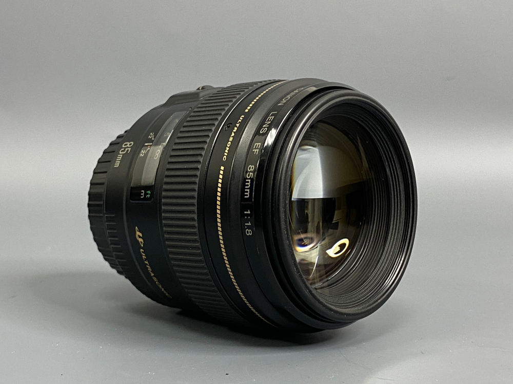 Canon EF 85mm 1.8 USM