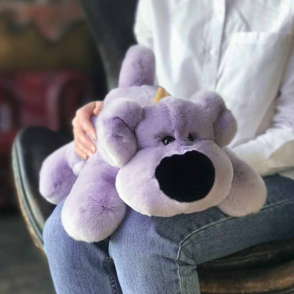 Собака Шанель гигантская (сирень)