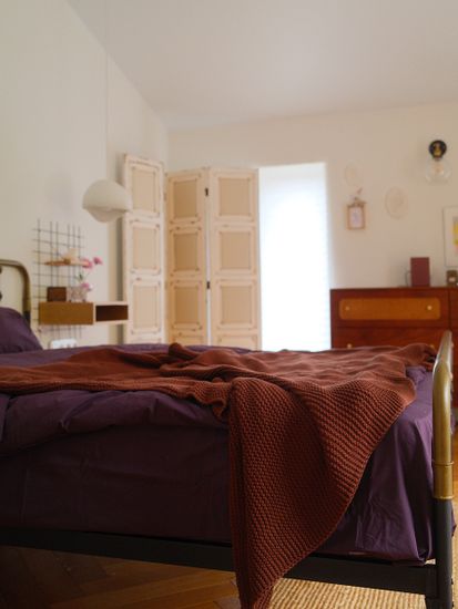 Плед из хлопка жемчужной вязки терракотового цвета из коллекции essential, 130х180 см