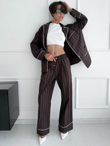 Костюм женский (жакет+брюки) NOHO