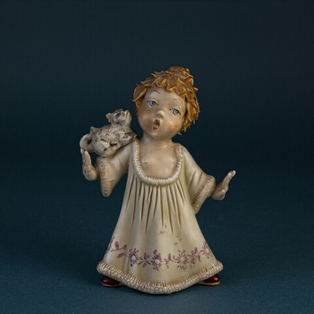 Фарфоровая мануфактура Capodimonte «Девочка с кошечкой»
