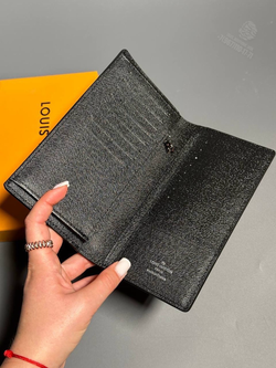 Бумажник Louis Vuitton Zippy