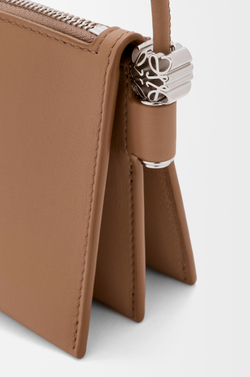 Loewe Сумка Joya из телячьей кожи наппа, мокко