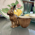 Заяц, подставка по яйцо