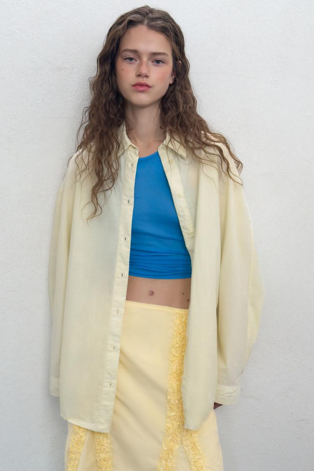 ZARA РУБАШКА ОВЕРСАЙЗ ИЗ ПОПЛИНА, СВЕТЛО-ЖЕЛТЫЙ